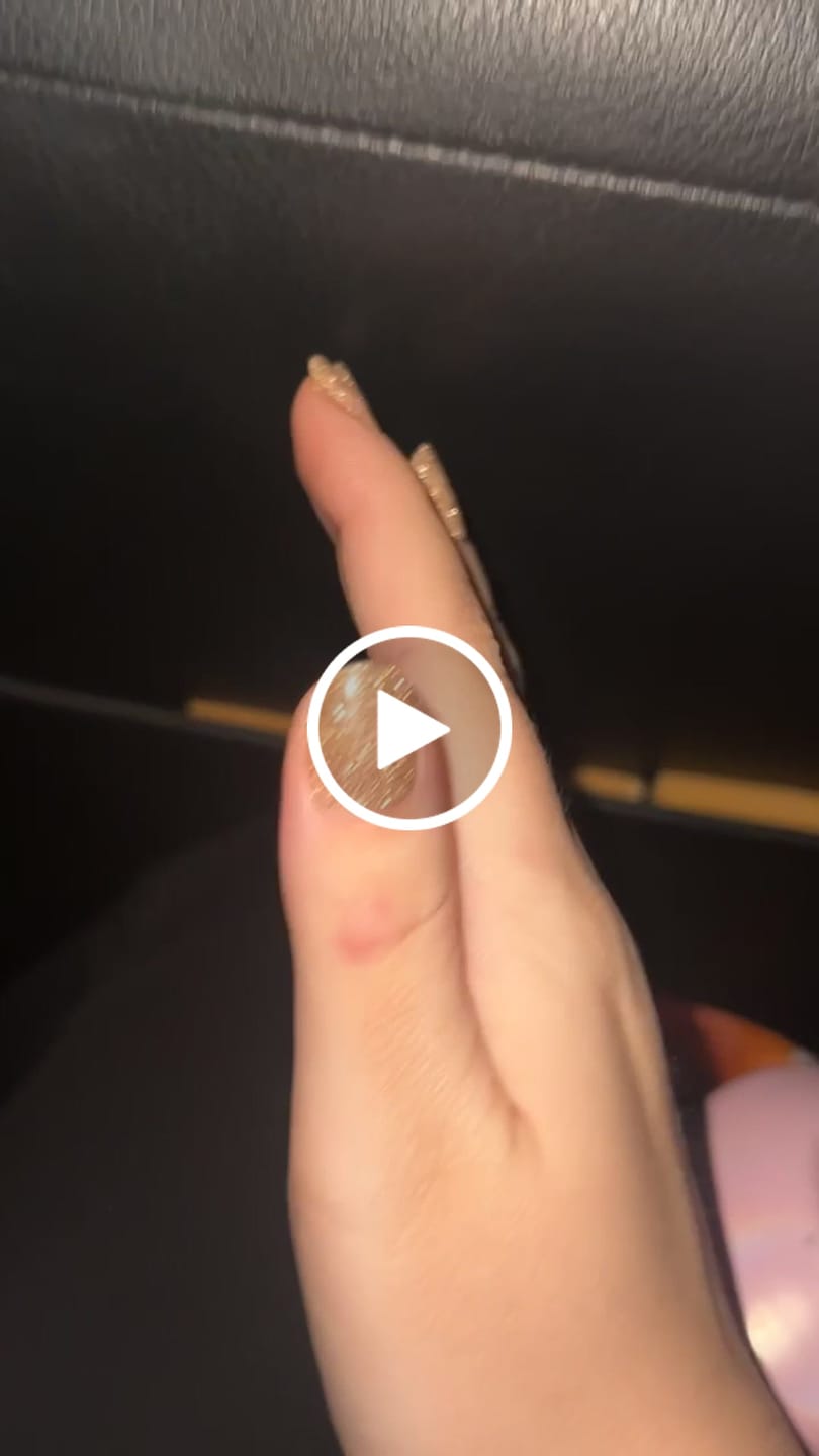 Customer video review of Silver Stardust Shimmer DIY Semicured Gel Nail Sticker Kit