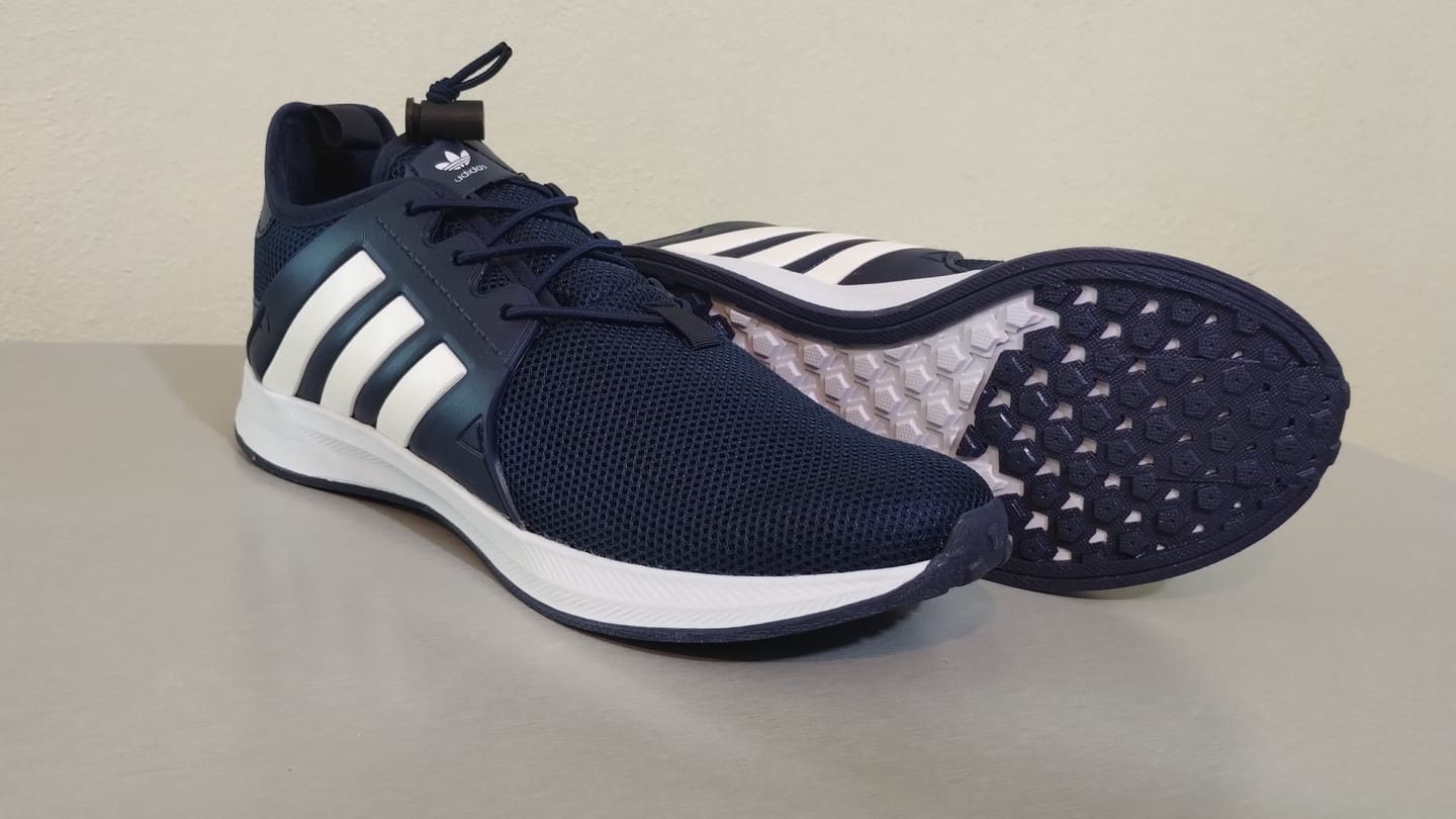 Customer photo review of Paq 6 Pares Tenis 018 Marino Blanco 25/28.5