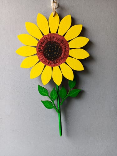Customer photo review of Unfinished Wood Sunflower Shape - Craft - up to 46" 6" / 1/4"