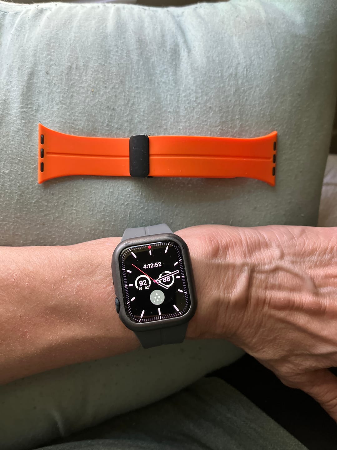 Customer photo review of FlexiFit™ Magnetic Band for Apple Watch - BUY 1 GET 1 FREE!
