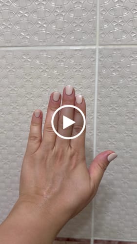 Hatice Ö. review of UV Gel: In The Buff! image 1 out of 1