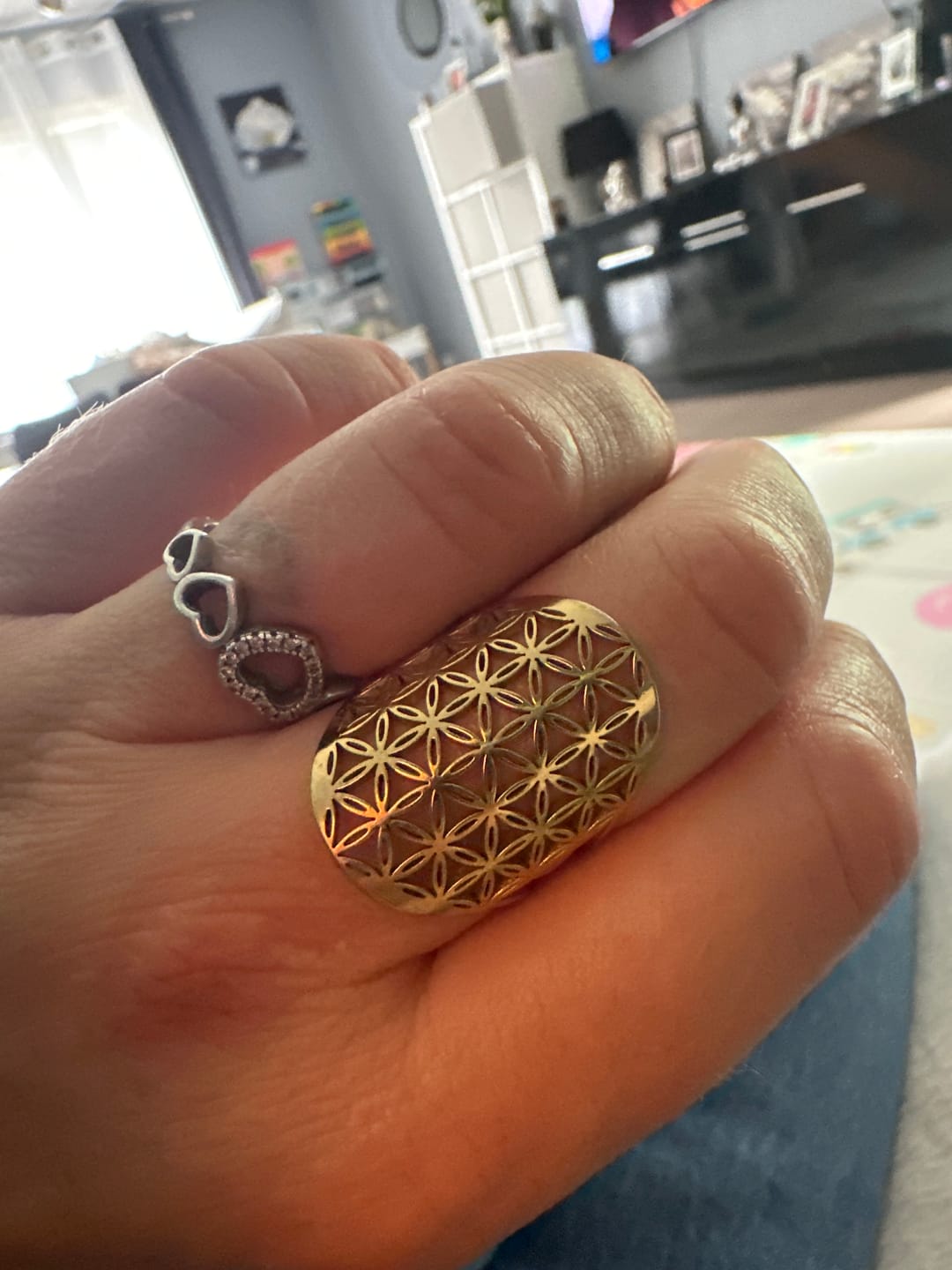 Customer photo review of Bague Ajustable "Fleur de Vie"