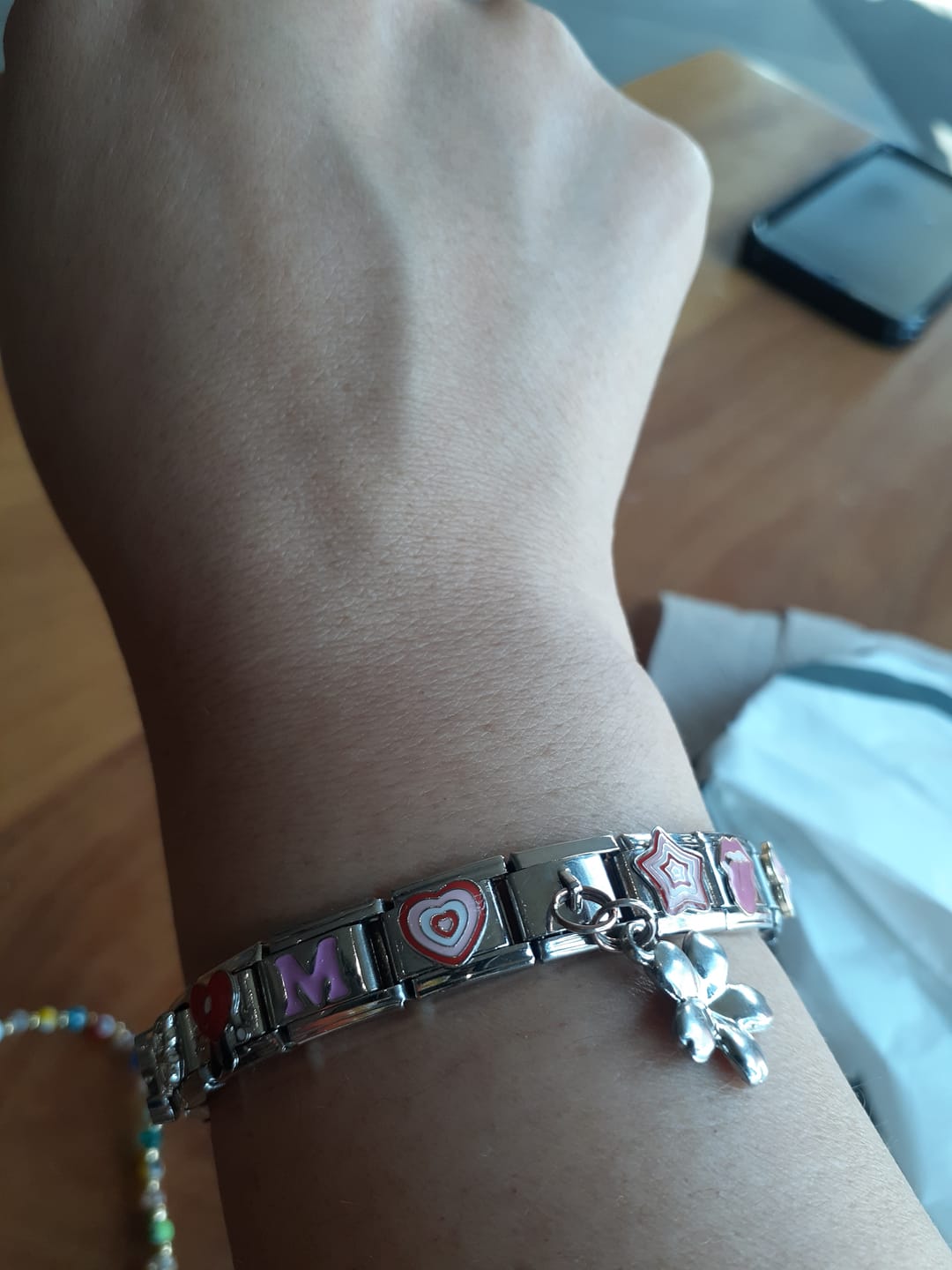 Customer photo review of Charm Inicial Rosa