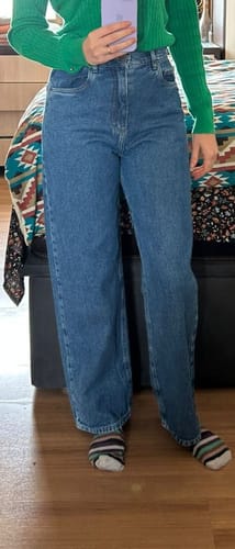 Fabiane F. review of Calça Jeans Reta Araçá Azul Médio image 1 out of 1