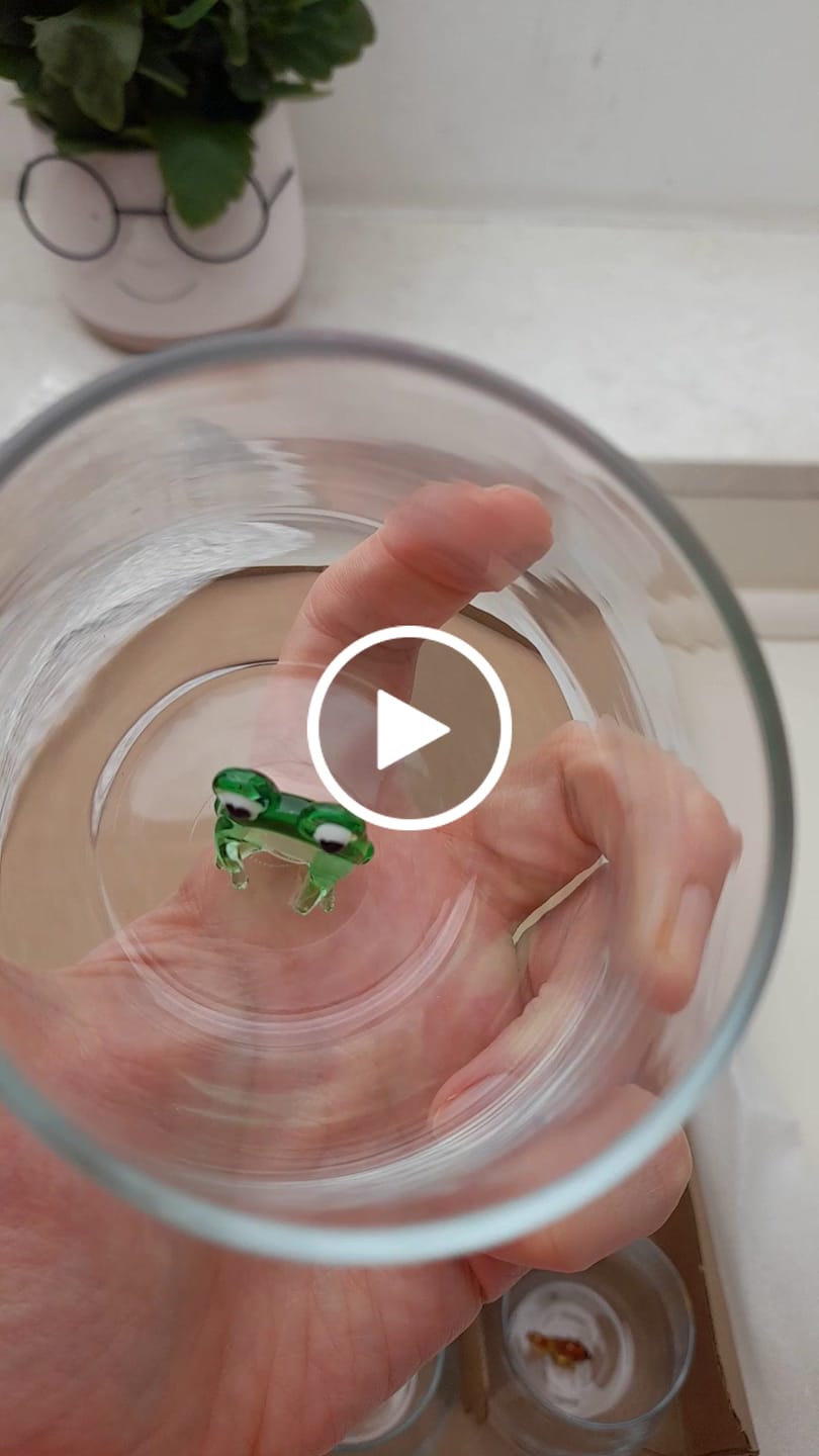 Customer video review of Frog Glass
