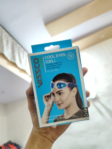Customer photo review of Vissco Cool Eyes (Gel), Eye Relaxing Mask For Puffy Tired Eyes, Dark Circles, Instant Pain Relief, Dry Eyes, Redness - Universal (Blue)
