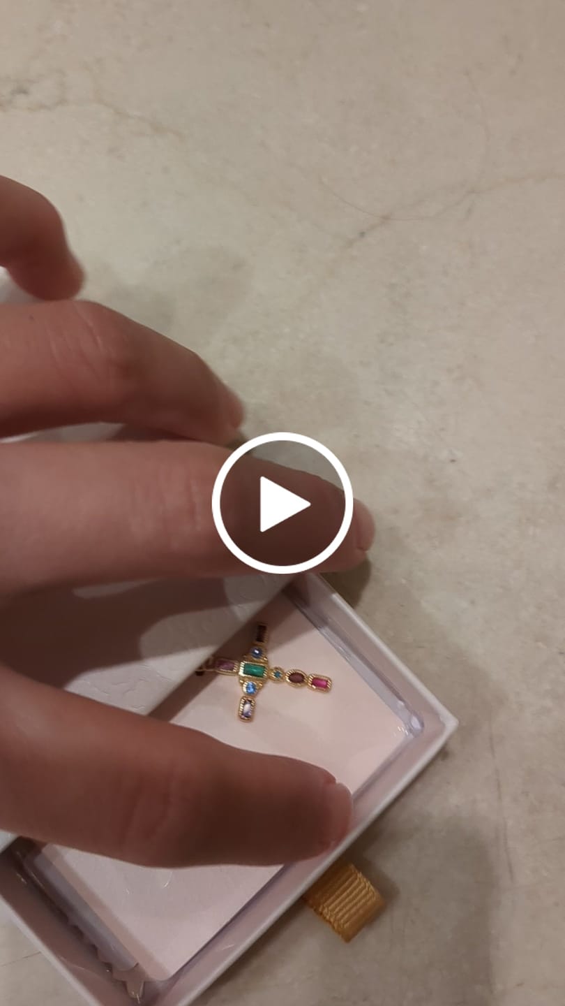 Customer video review of Collar Fe