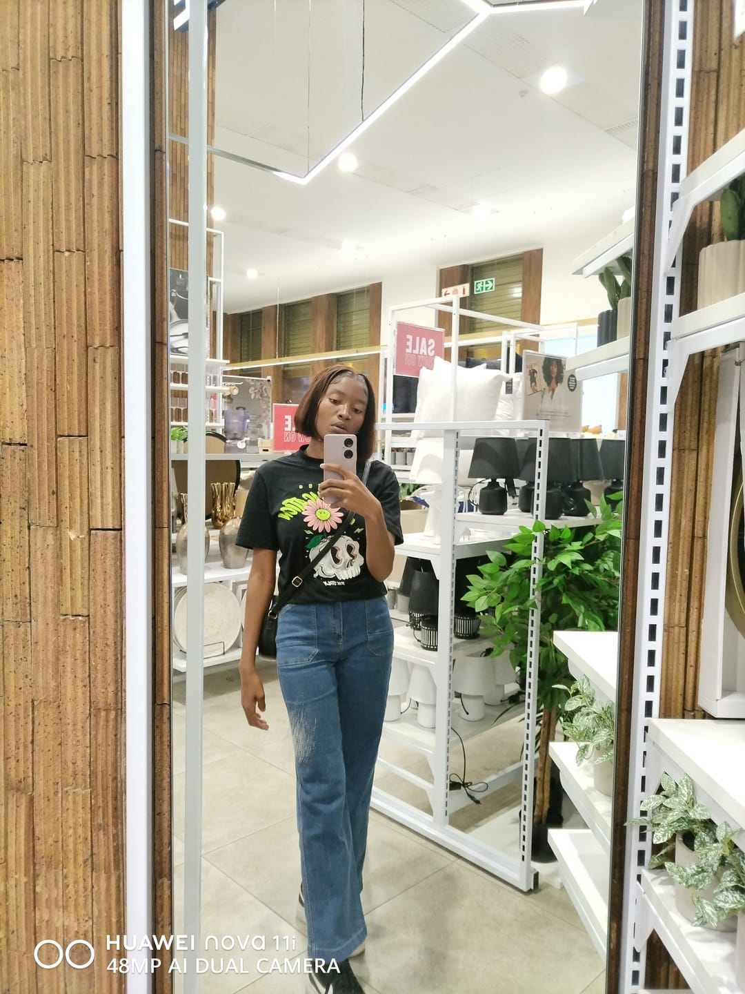 Customer photo review of Double Drawn Full Frontal Human Hair BOB Wig - Stunning and Natural Looking Wig