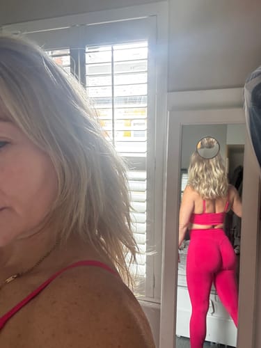 Customer photo review of The Allure Starlit Sports Bra Leggings 2-Piece Set