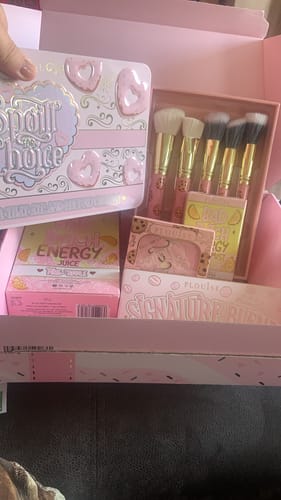 Customer photo review of P.Louise Maxi Mystery Bundle