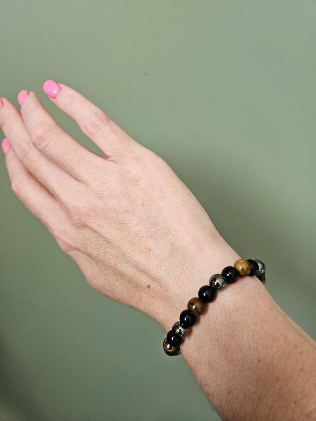 Customer photo review of Triple protection - beaded bracelet; black obsidian, tiger's eye and hematite