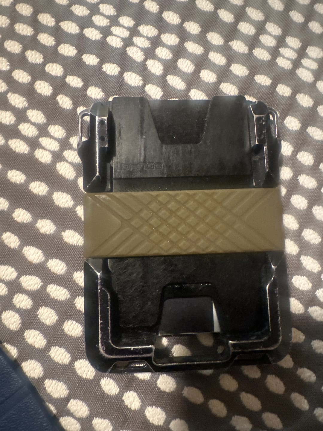 Customer photo review of VERTCIAL WALLET BANDS (M-Series, S1 Stealth Wallet and MC01 Money Clip)