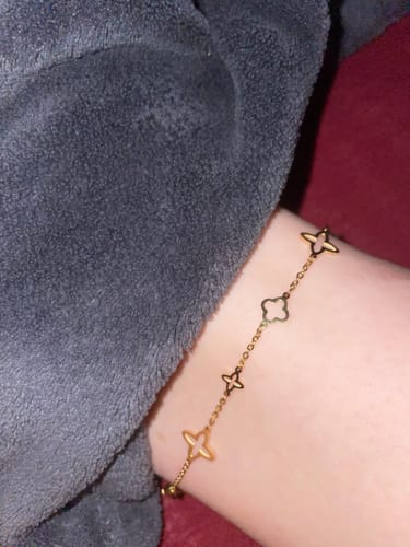Customer photo review of Fancy Clover Fußkette | 18K vergoldet