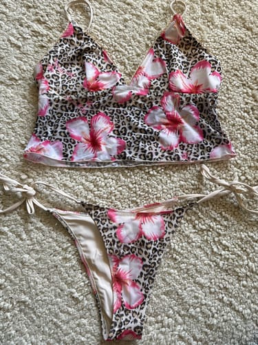 Customer photo review of Seamolly Vintage Leopard Floral Print Lace Trim Tie Side Tankini Set