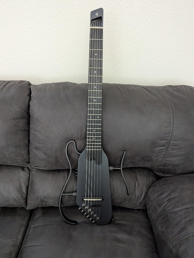 Customer photo review of Guitares classiques à cordes en nylon Donner HUSH™ C