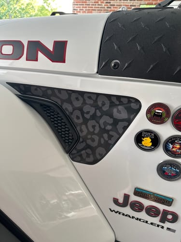 Customer photo review of Black Cheetah Print Fender inserts (Set of 2)