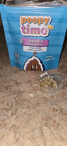 Customer photo review of Poopy Time Debloat & Detox Tea