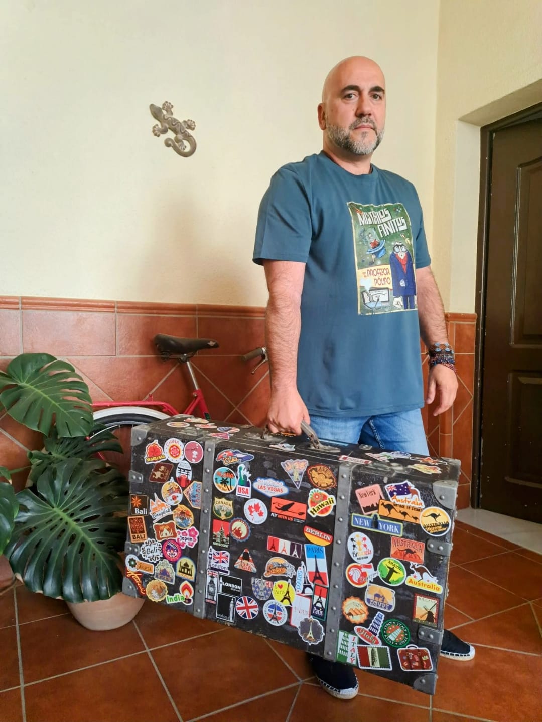 Customer photo review of Camiseta Misterios Finitos