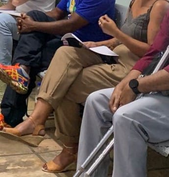 Thalita C. review of Calça Slouchy Íris Marrom Claro image 1 out of 2