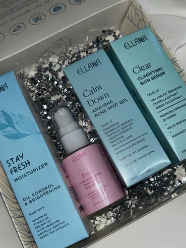 Customer photo review of Stay Fresh Moisturizer Controls Oil and Brightens