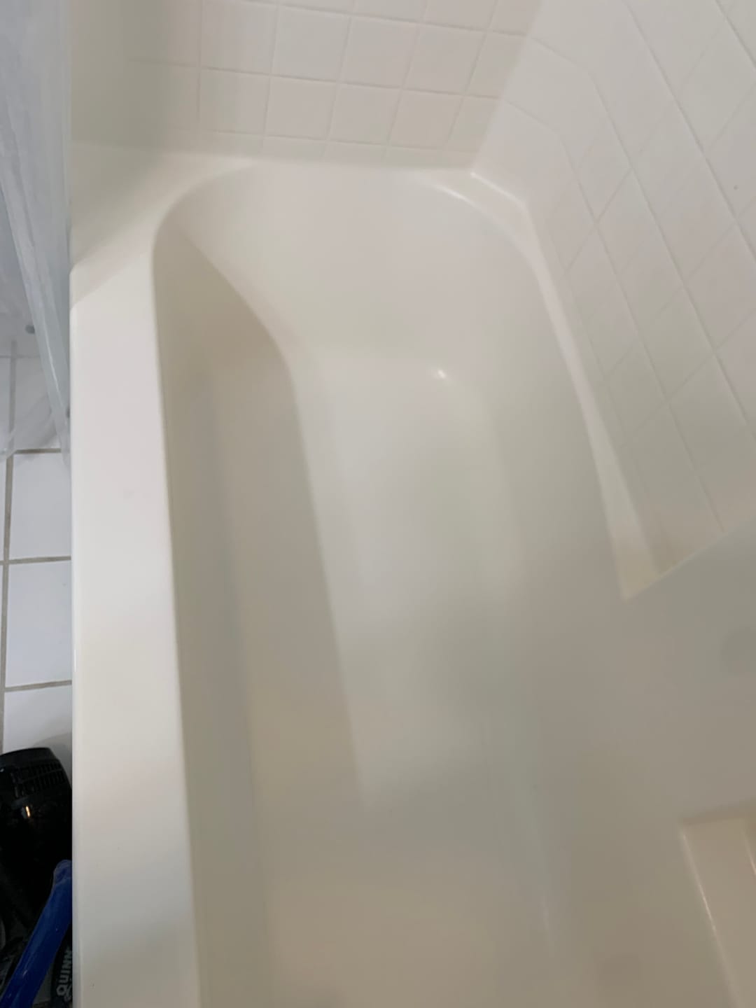 Customer photo review of Ultimate Chip Repair - Fiberglass, Acrylic, Porcelain Repair Kit