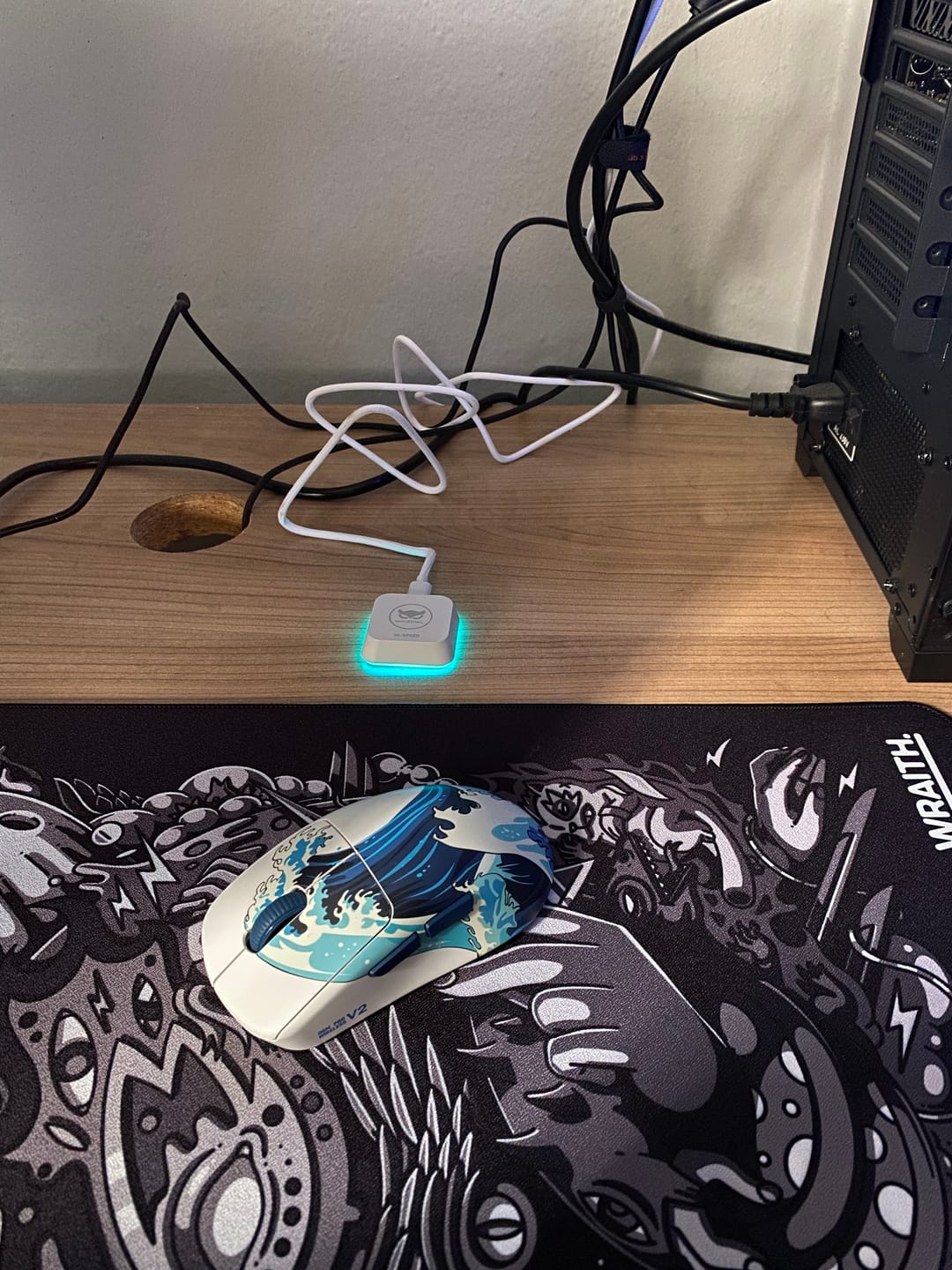 Customer photo review of Waizowl OGM Pro V2 Wireless Mouse