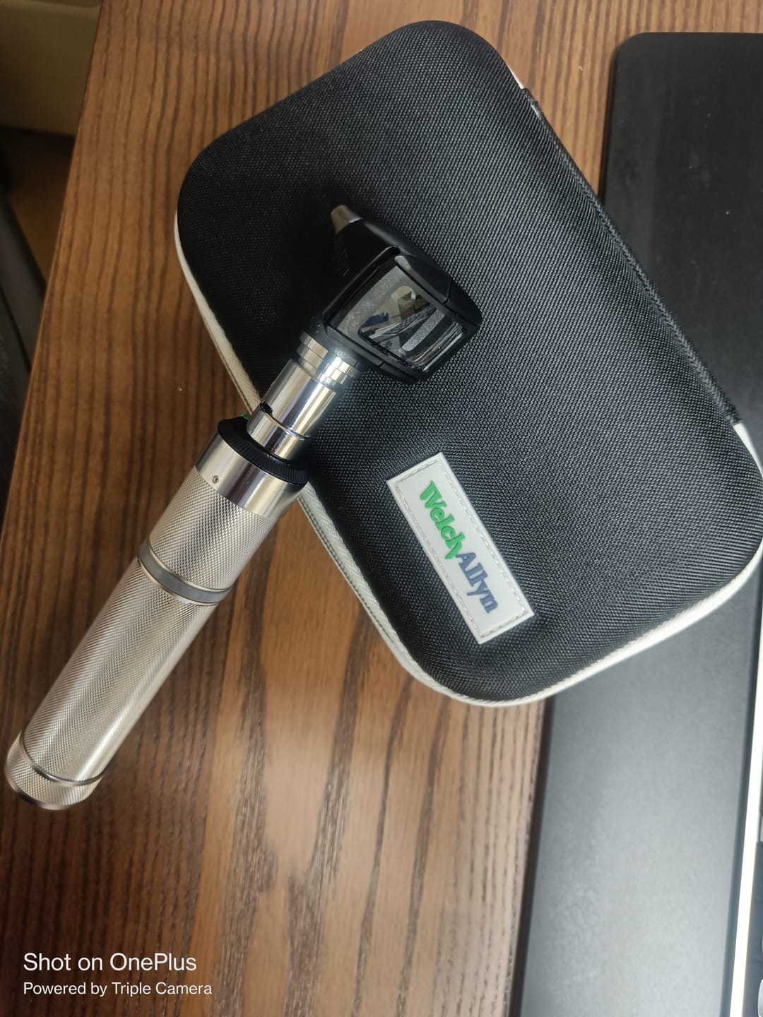 Customer photo review of Welch Allyn Diagnostic Set - Otoscope & Ophthalmoscope with Handle 97150-BI