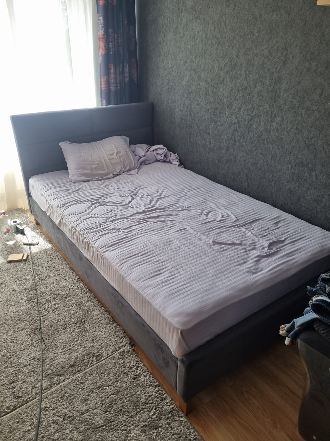 Customer photo review of Pat SIERRA 120x200, stofa catifelata gri - Tap. 150, somiera inclusa