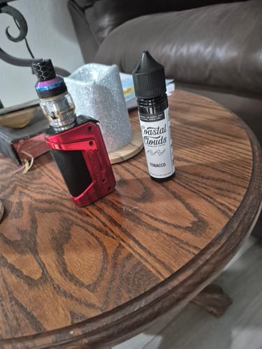 Customer photo review of Coastal Clouds Tobacco 60ml Vape Juice