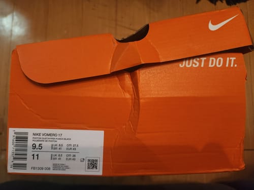 Customer photo review of Nike Men's Vomero 17 Road Running Shoes