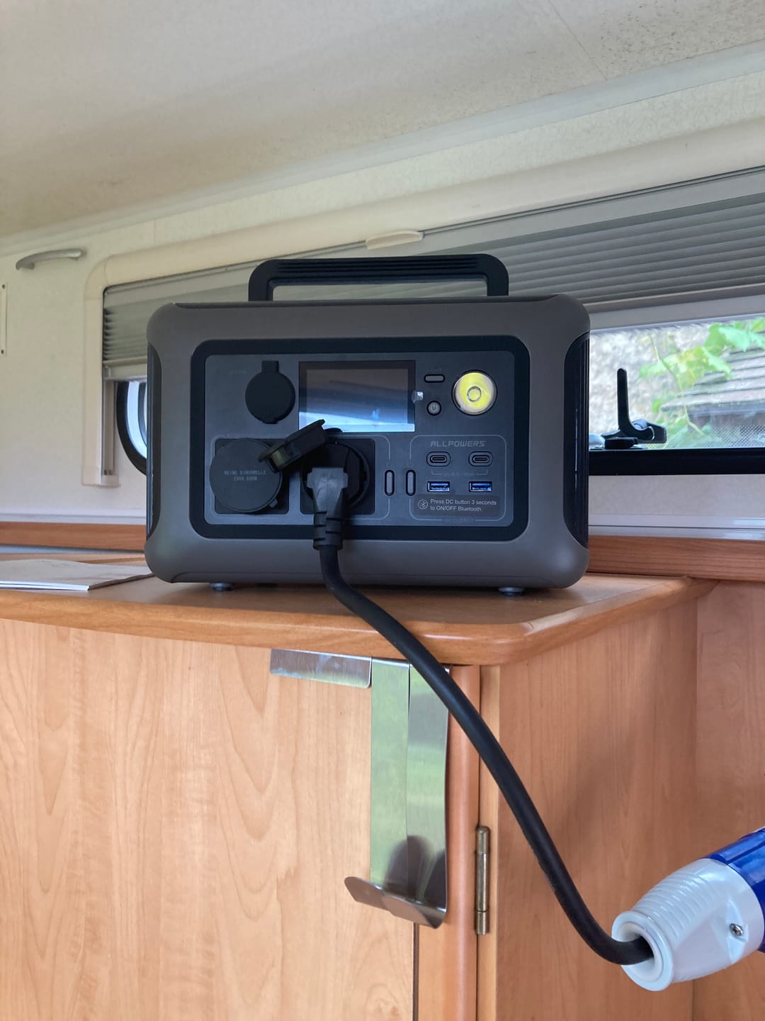 Customer photo review of ALLPOWERS R600 Station électrique portable 600W 299Wh Batterie LiFeP04