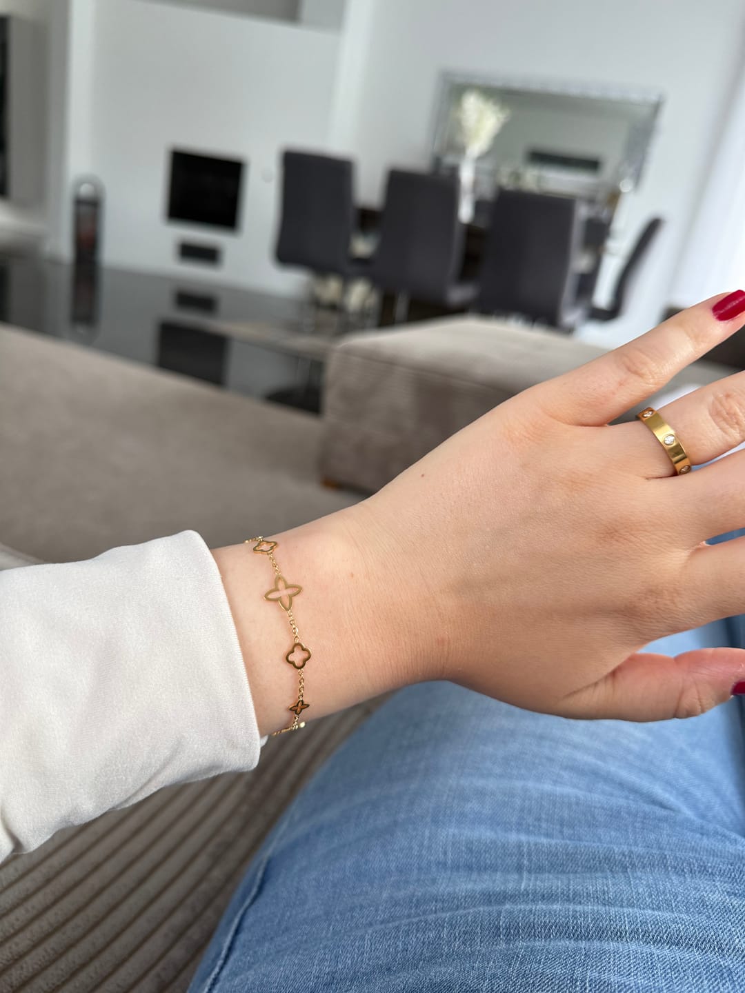 Customer photo review of Fancy Clover Armband | 18K vergoldet
