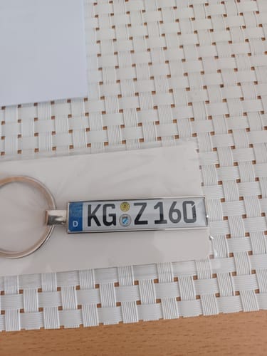 Customer photo review of Kennzeichen Schlüsselanhänger Mini Nummernschild Metall