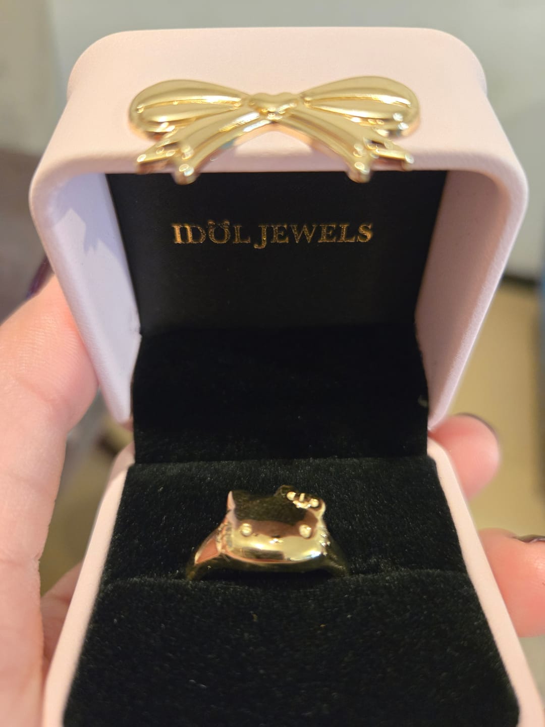Customer photo review of Anillo Chunkylicious | Acero Inoxidable Baño de Oro 18k | Hello Kitty