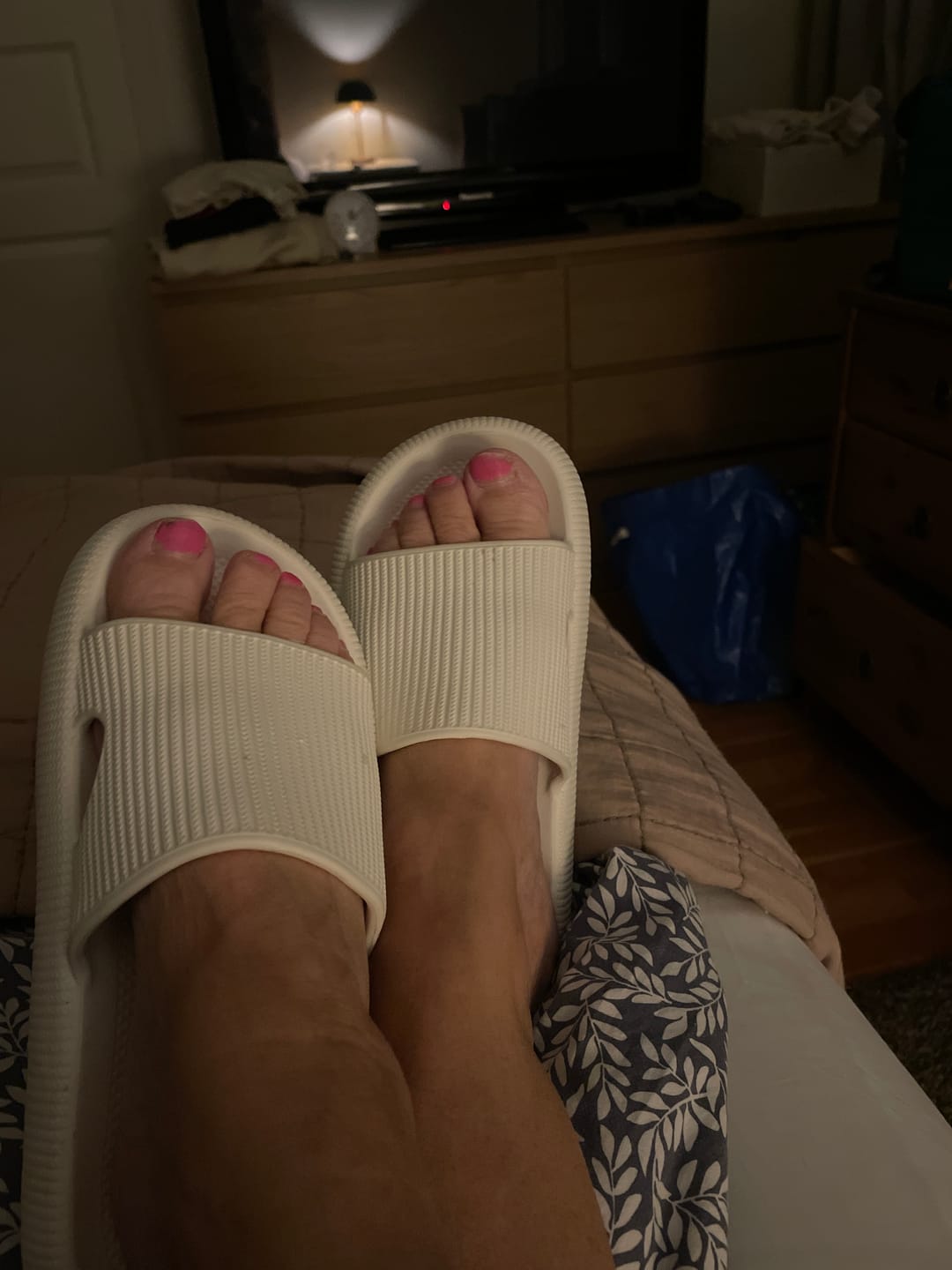 Customer photo review of HappyFlops Kids