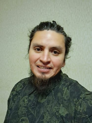 Customer photo review of Chemise hawaïenne respirante à manches courtes et imprimé floral rétro pour homme