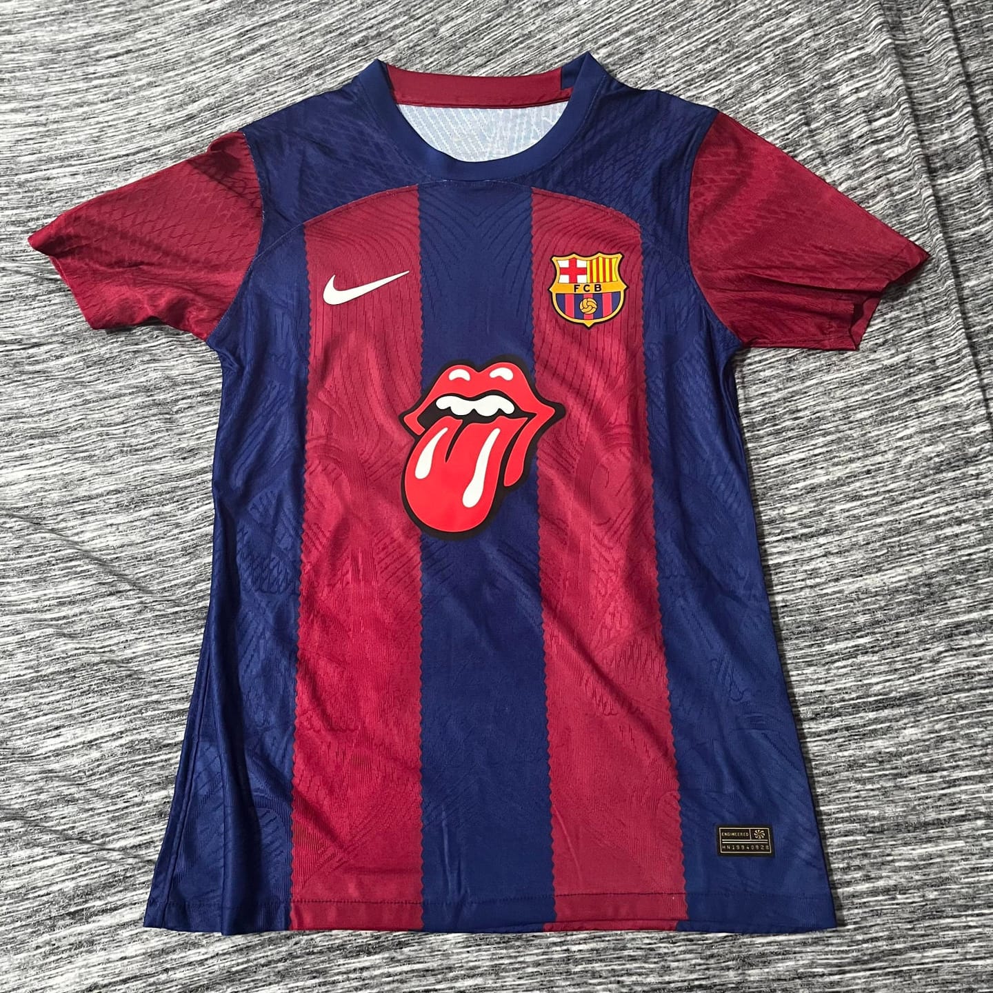 Customer photo review of BARCELONA x ROLLING STONES PREMIUM KIT