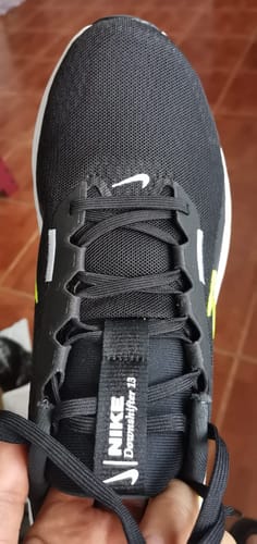 Customer photo review of Nike Men's Downshifter 13 Running Shoes