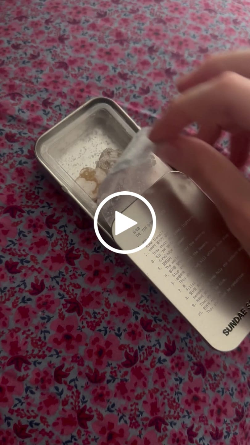 Customer video review of White Strawberry (10mg)