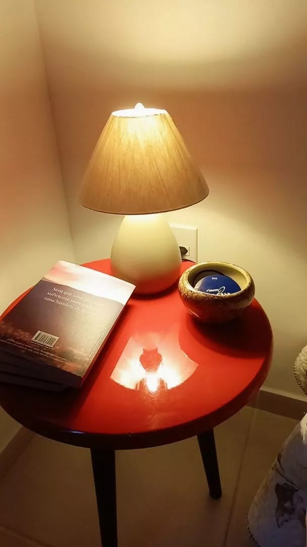 Customer photo review of Abajur de Mesa em Cerâmica com Cúpula de Linho