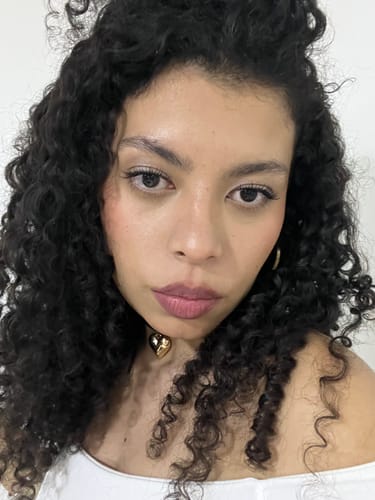 Customer photo review of LABIAL VELVET LÍQUIDO