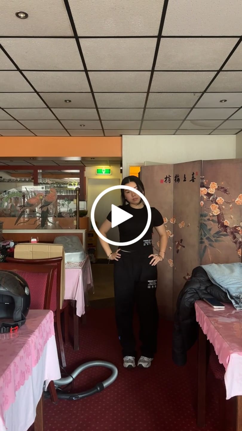 Avis client vidéo sur LABEL STRAIGHT LEG SWEATPANTS BLACK