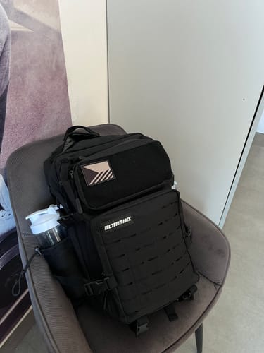 Customer photo review of Mochila Táctica V2 45L All In Negro