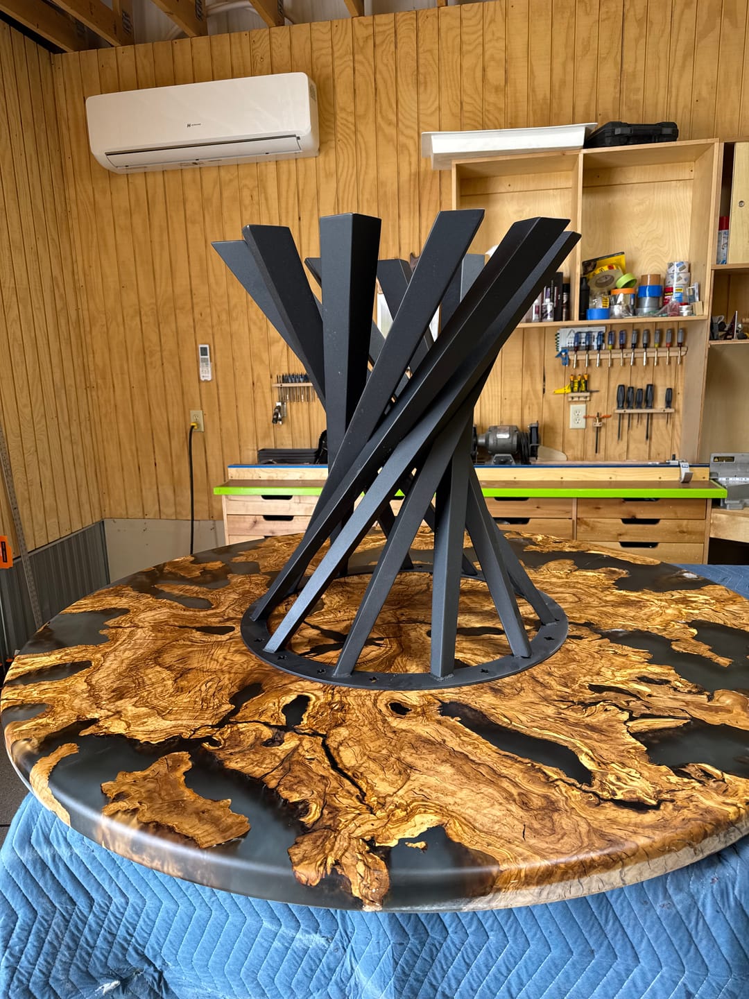 Customer photo review of Table Base 325 Filar 28H DIY Metal Furniture
