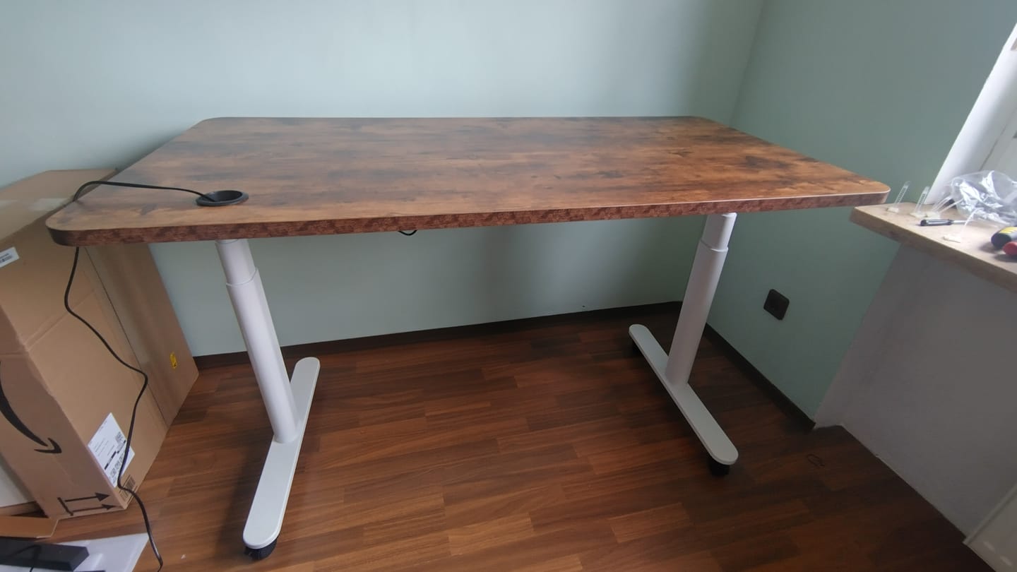 Customer photo review of Maidesite EL2 Plus Art - Tischgestell Elektrisch Höhenverstellbar