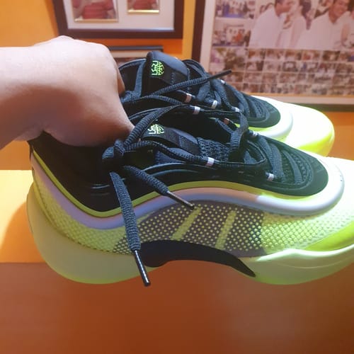 Customer photo review of adidas Men's D.O.N. Issue 6 Basketball Shoes