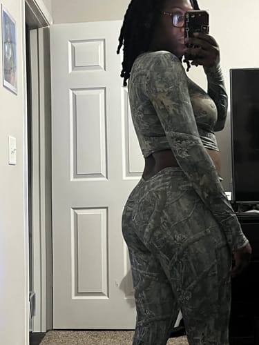 Customer photo review of CAMO LONG SLEEVE TOP