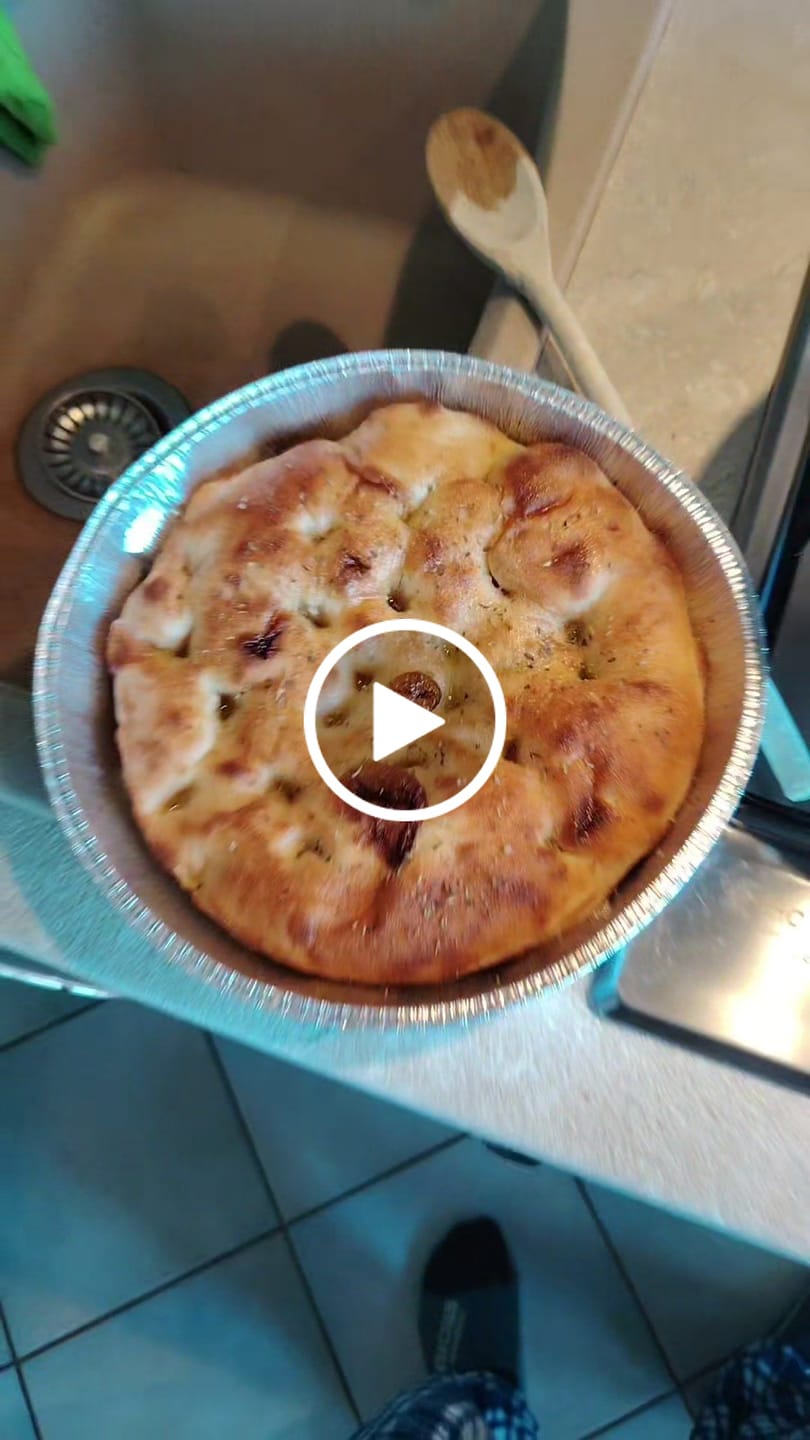 Customer video review of "Tegamino Piemontese"