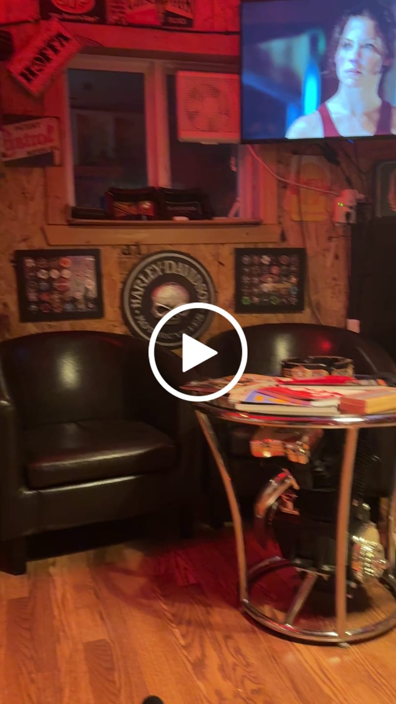 Customer video review of Platinum Subscription Luxury Cigars Monthly