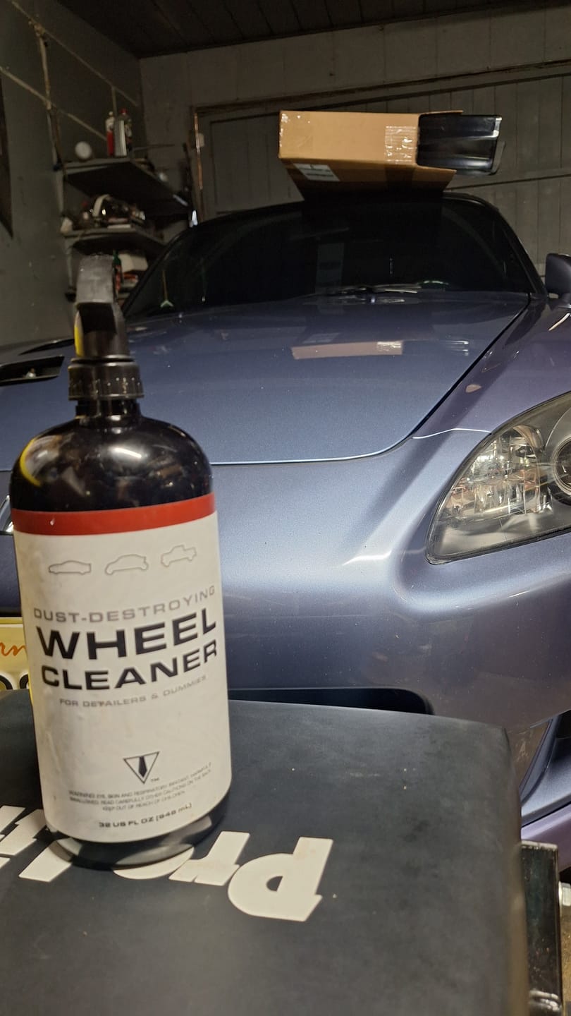 Customer photo review of Dust-Destroying Wheel Cleaner (32oz)